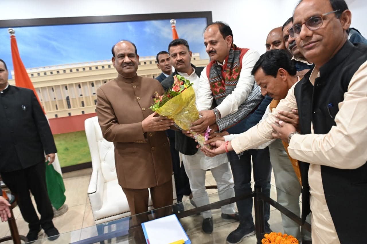 लखीमपुर जिले में पंचायत मुद्दों पर समीक्षा बैठक