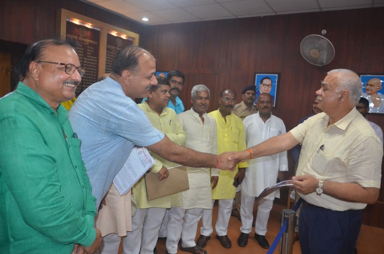 स्थानीय प्रशासन और पंचायत प्रतिनिधियों के बीच समन्वय बैठक