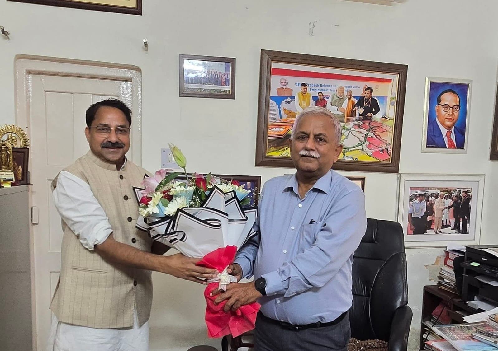 यूपी स्तर पर उच्च प्रशासनिक नेतृत्व के साथ बैठक